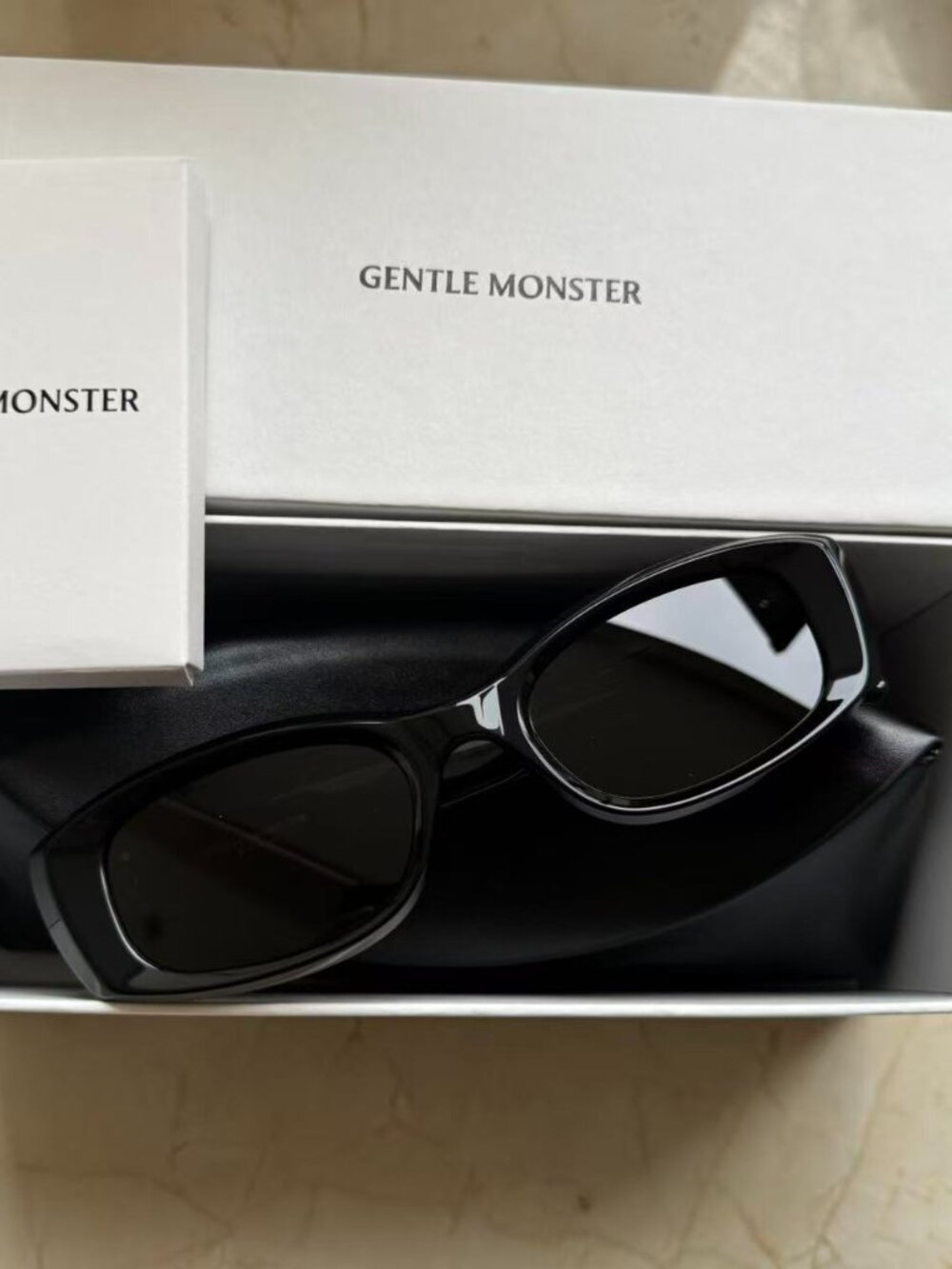 Gentle Monster Lix Sunglasses in Black